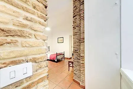 Konukevi Residenza Domizia Roma