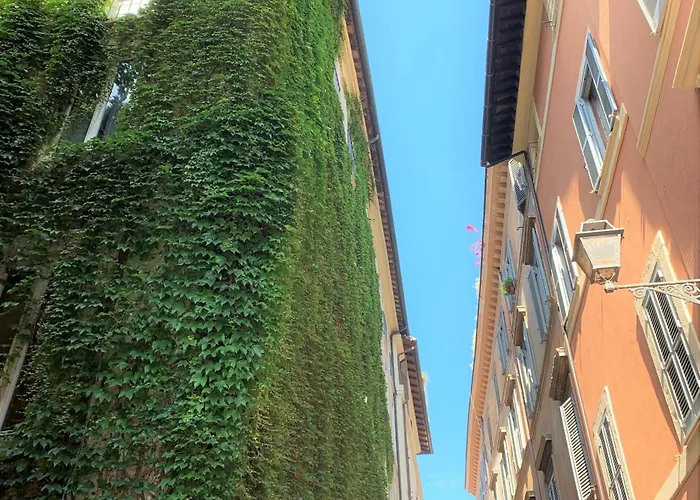 Konukevi Residenza Domizia 4*