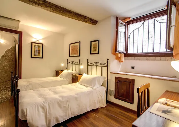 Residenza Domizia Konukevi 4*