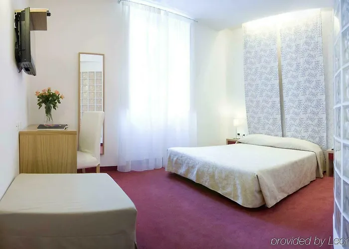 Residenza Domizia Konukevi Roma